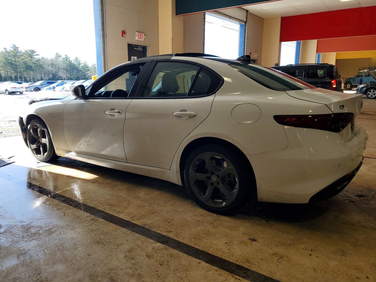 2017 Alfa Romeo Giulia Q4
