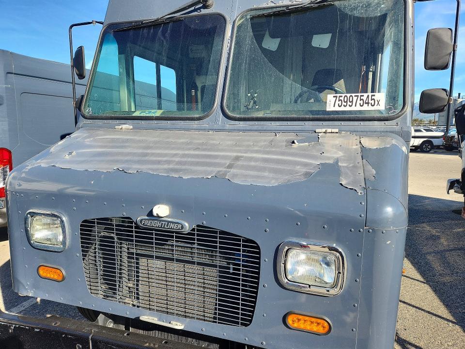 2020 Freightliner MT45G Chassis Delivery Truck