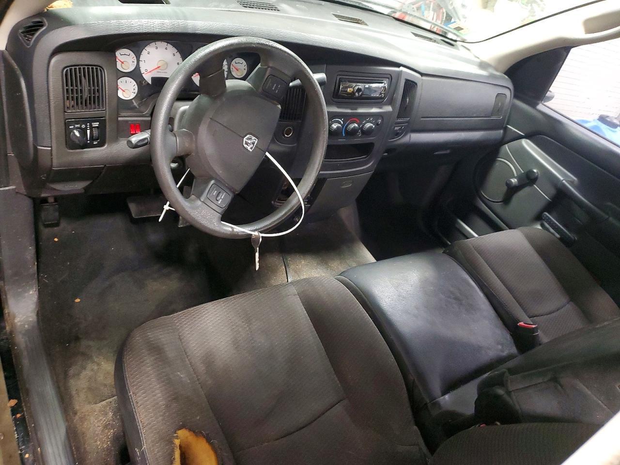 2005 Dodge RAM 1500 ST