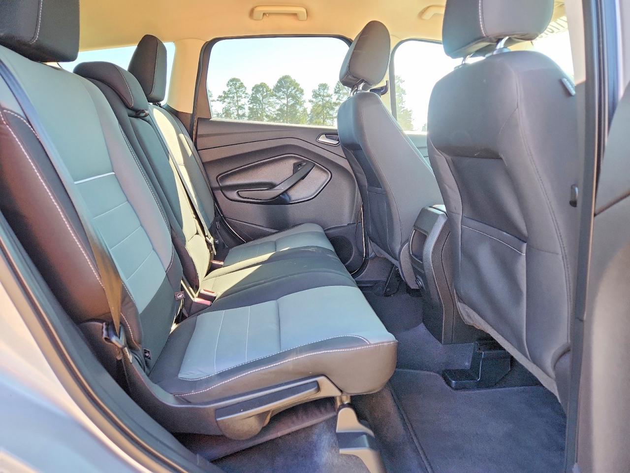 2015 Ford Escape se