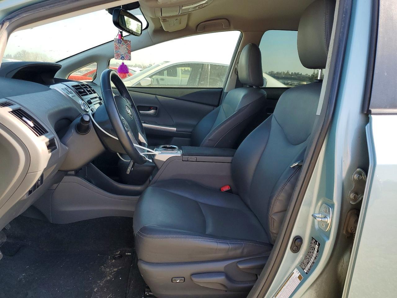 2013 Toyota Prius v