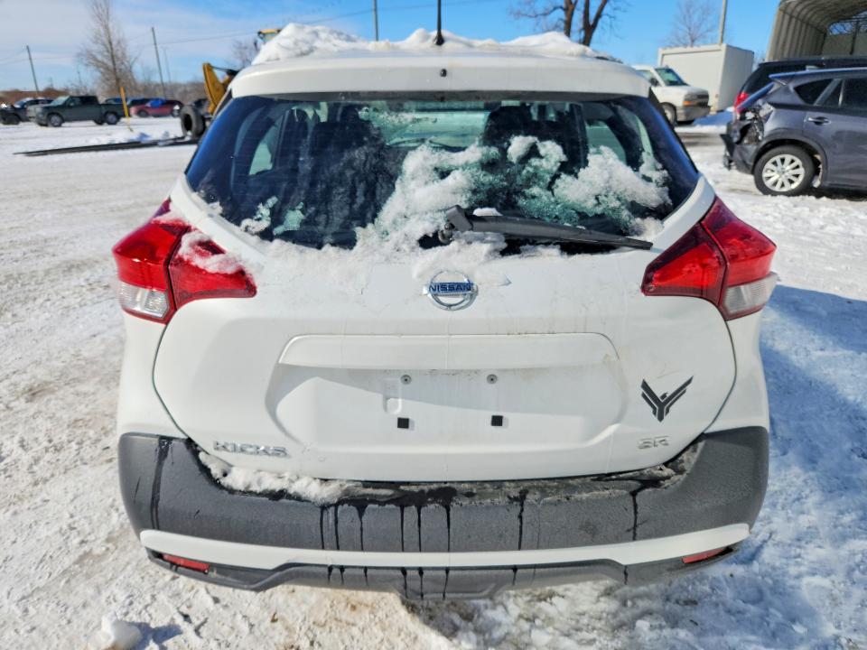 2019 Nissan Kicks s