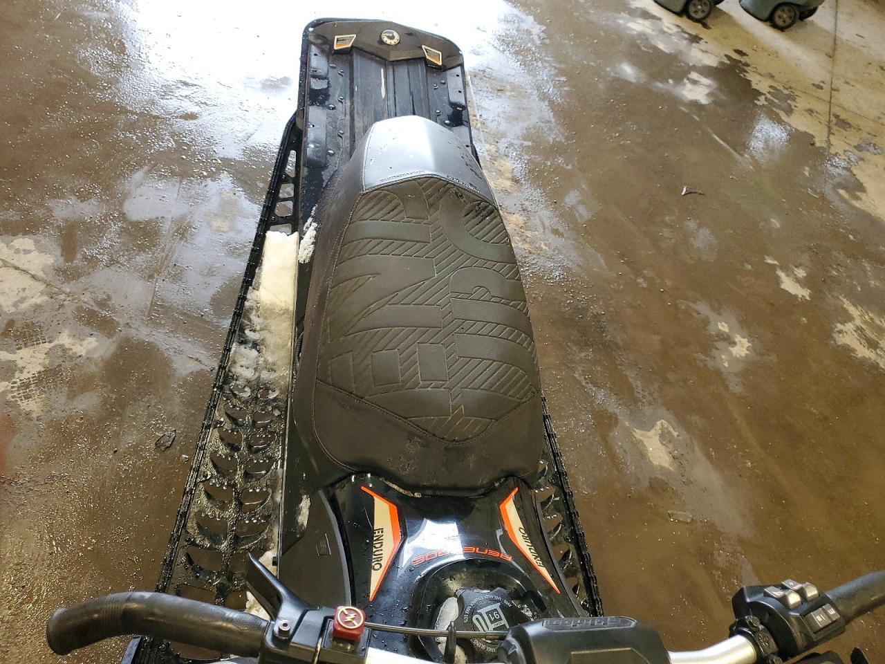 2017 Skidoo Snowmobile