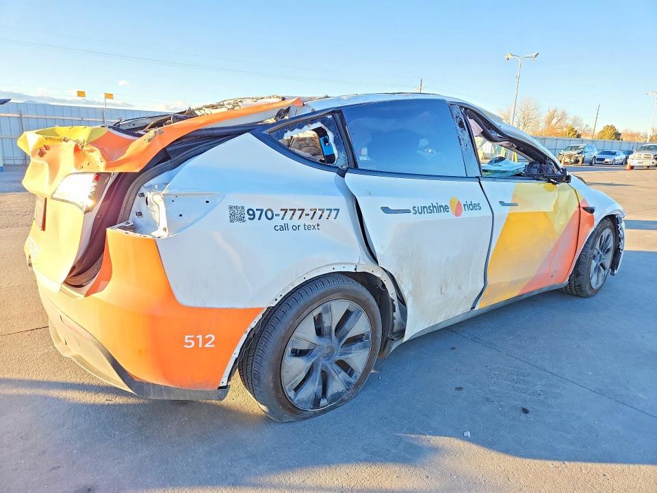 2025 Tesla Model y