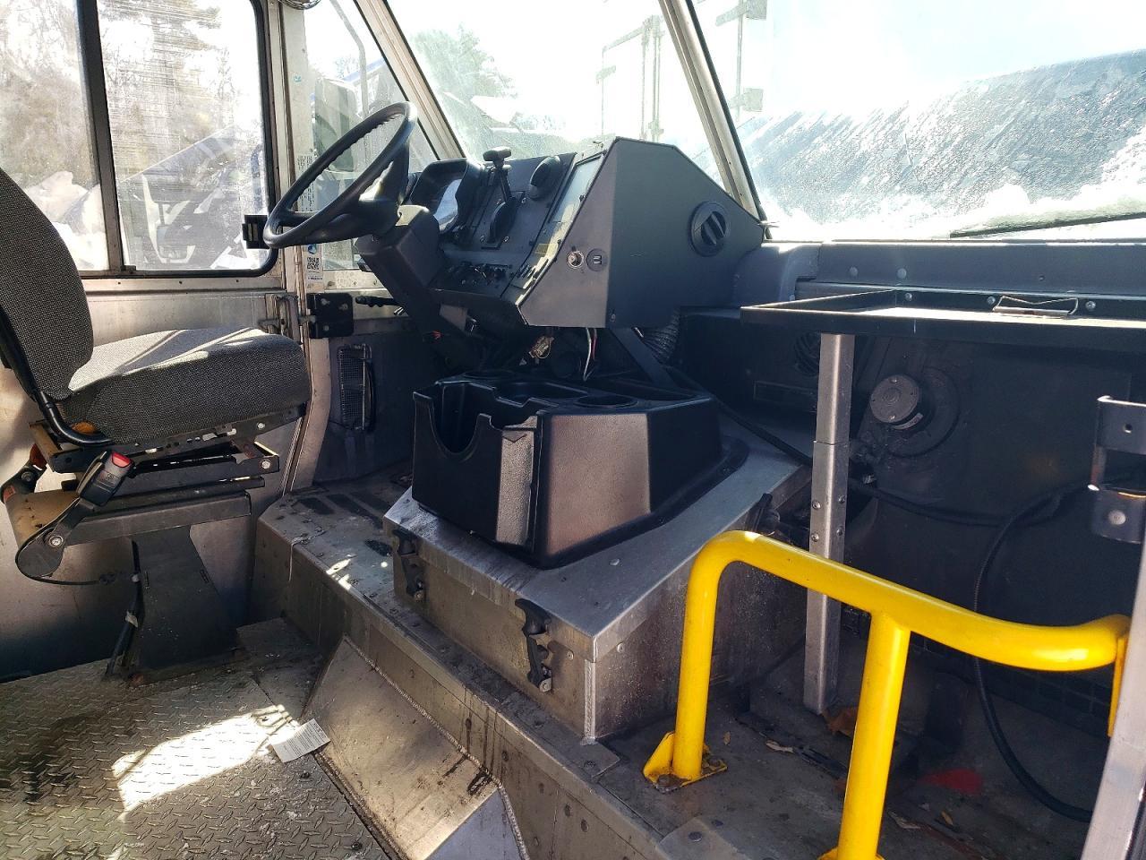 2021 Freightliner Mt 45G Chassis Delivery Truck
