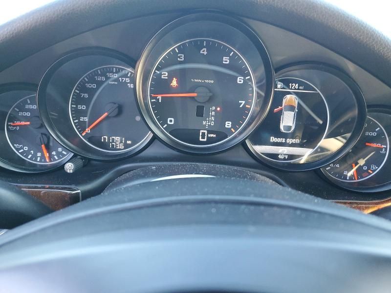 2015 Porsche Panamera 2