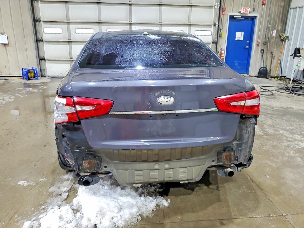 2015 KIA Cadenza Premium