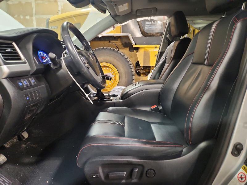 2019 Toyota Highlander se