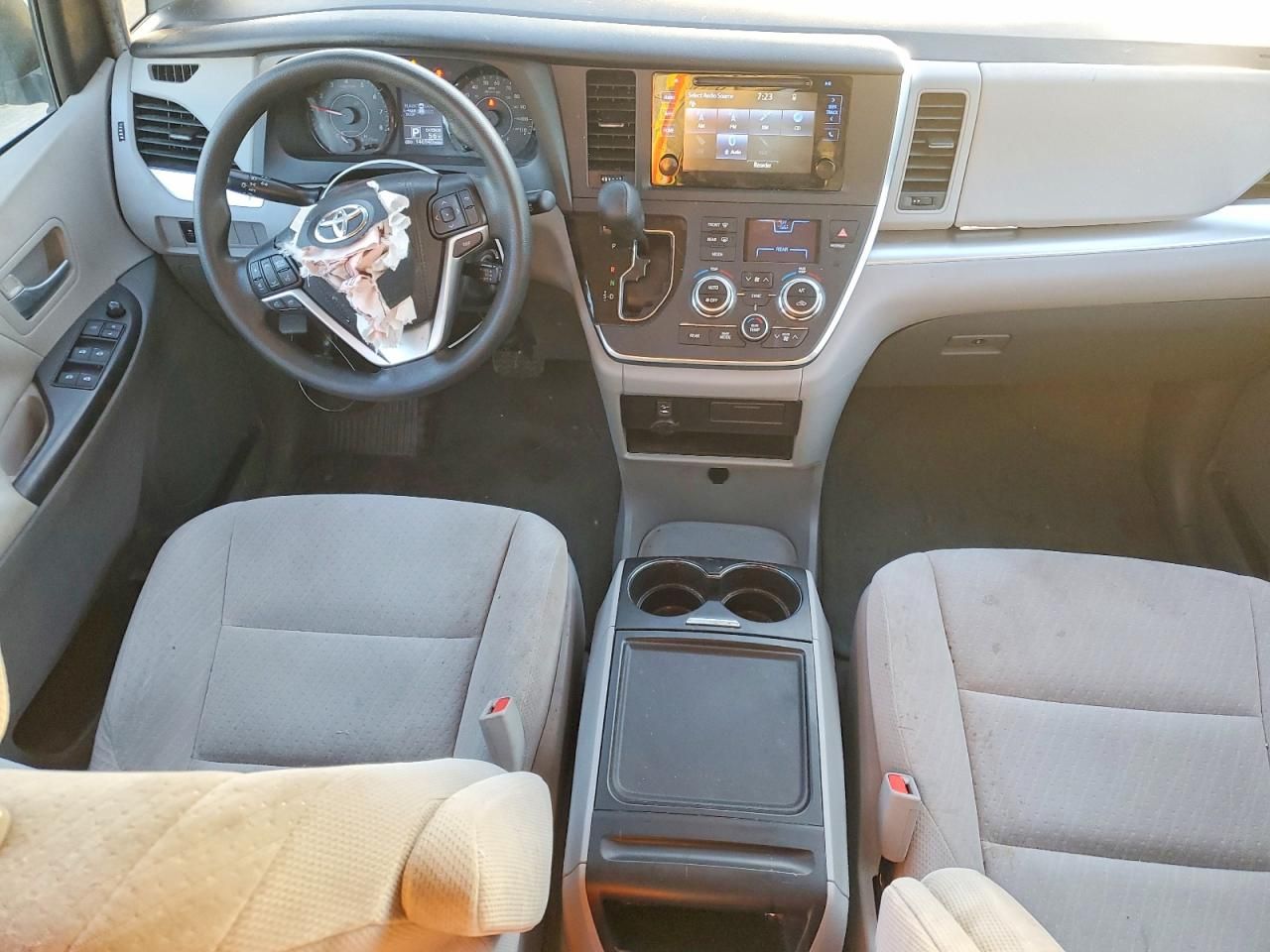 2017 Toyota Sienna le