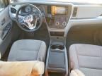 2017 Toyota Sienna le