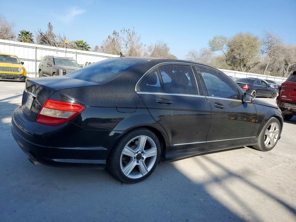2011 Mercedes-Benz C300
