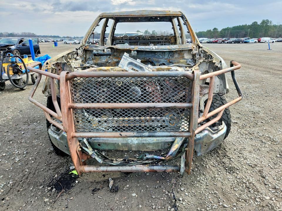 2019 GMC Sierra K1500 slt