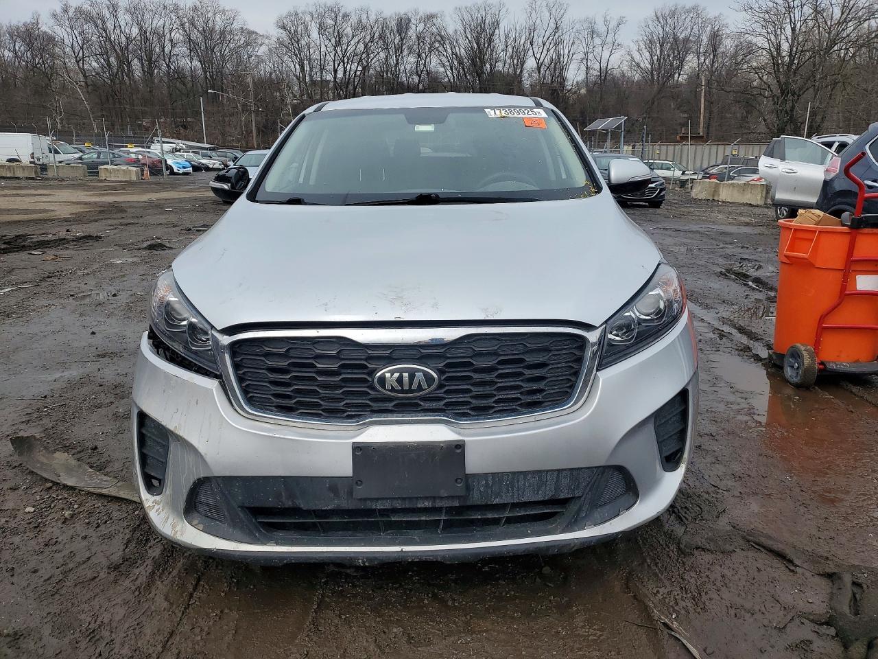 2020 KIA Sorento lx V6