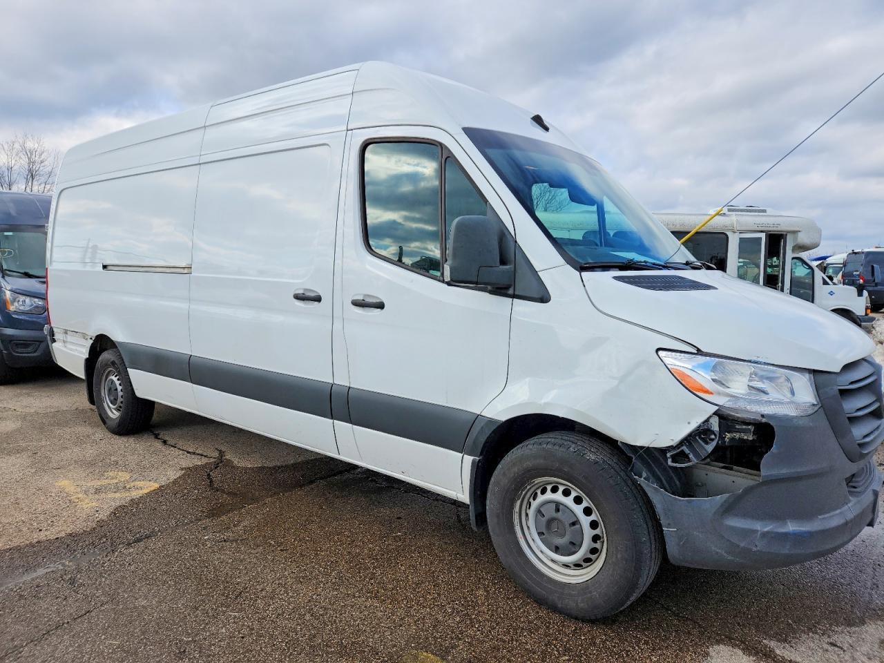 2022 Mercedes-Benz Sprinter 2500 Delivery Van