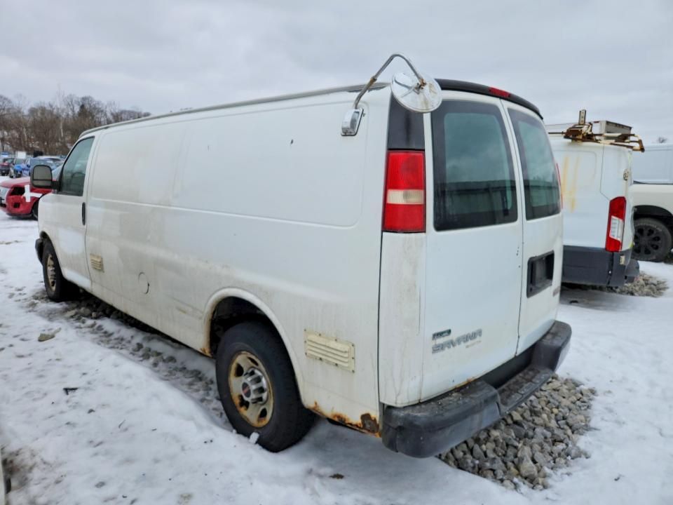 2010 GMC Savana 3500 Utility / Service van