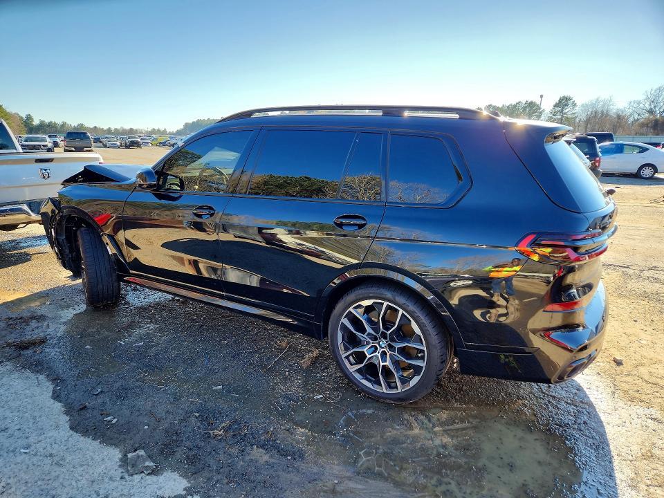 2026 BMW X7 M60i
