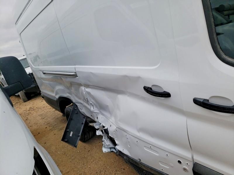 2025 Ford Transit T-250