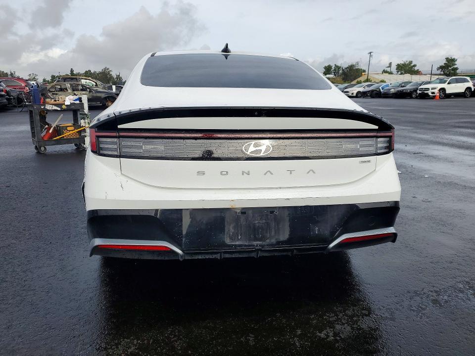 2024 Hyundai Sonata Hybrid