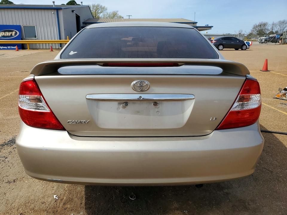 2004 Toyota Camry le