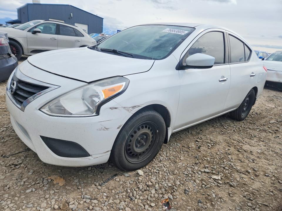 2015 Nissan Versa s