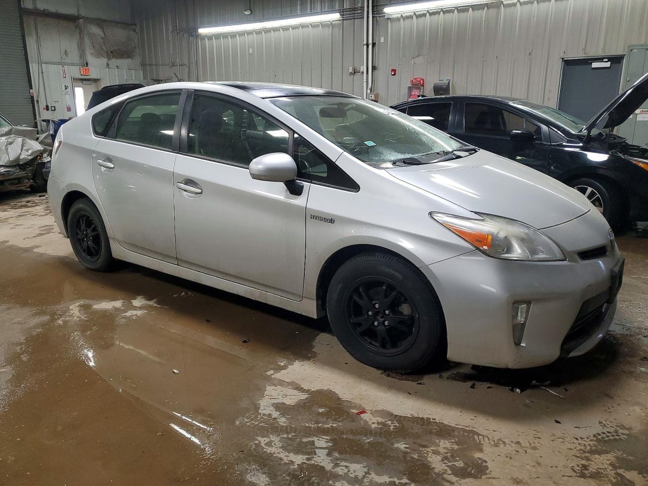 2014 Toyota Prius Three