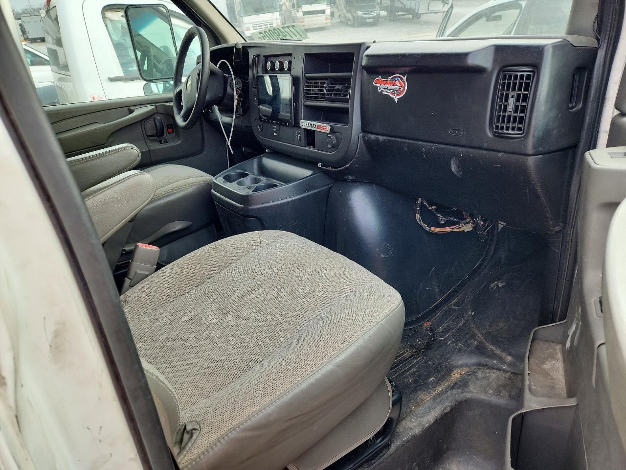 2006 Chevrolet Express Delivery Truck