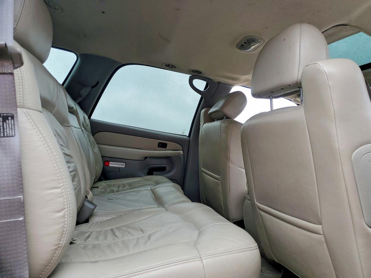 2002 Chevrolet Tahoe C1500