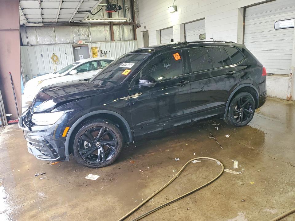 2023 Volkswagen Tiguan se R-line Black