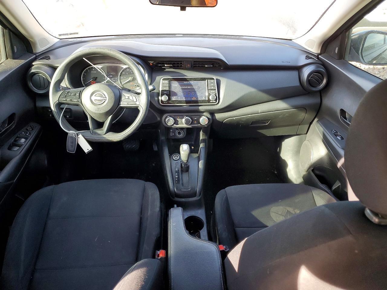 2023 Nissan Kicks s