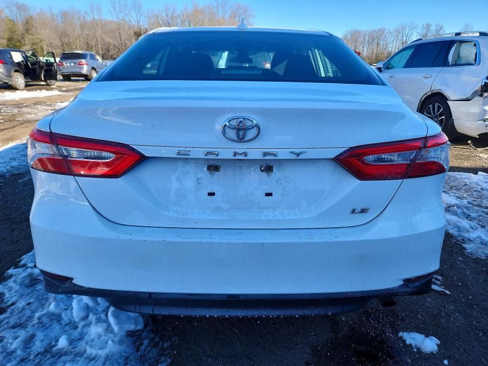 2020 Toyota Camry le
