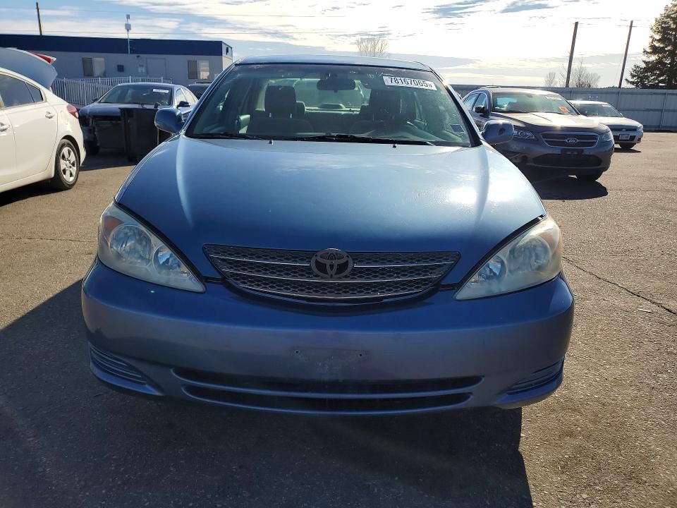 2004 Toyota Camry le