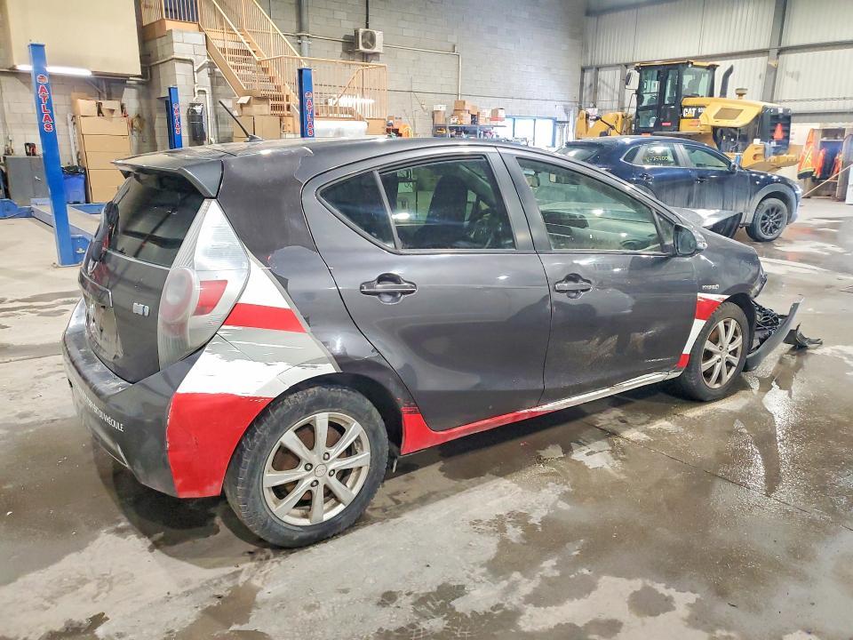 2013 Toyota Prius c