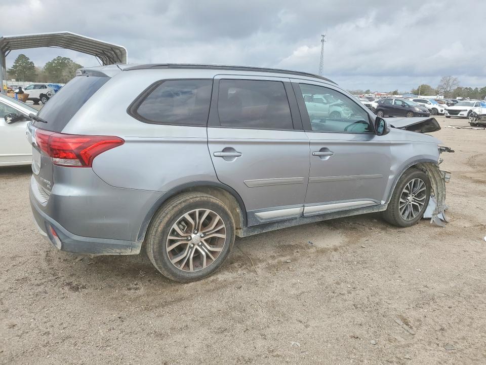 2016 Mits Outlander es