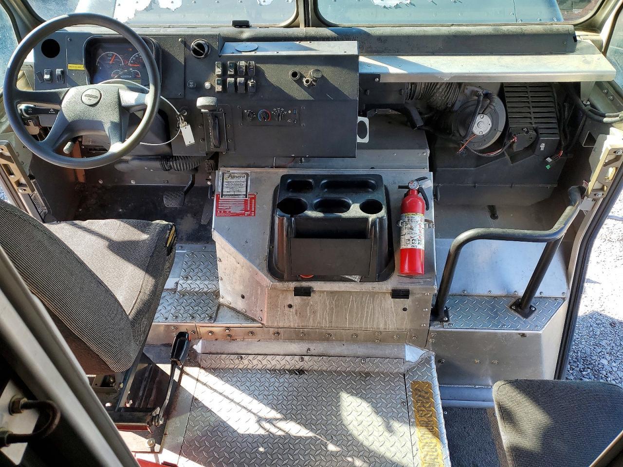 2020 Freightliner MT45G Delivery Truck