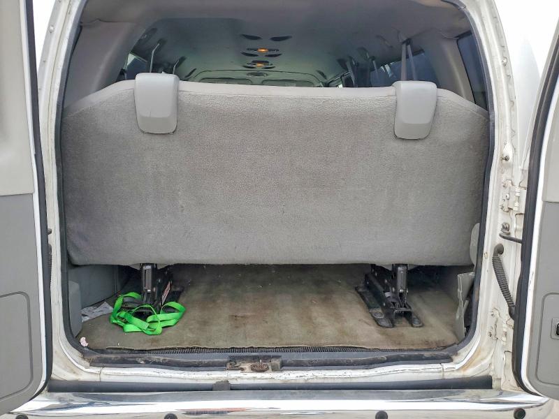 2013 Ford Econoline E350 Super Duty Wagon