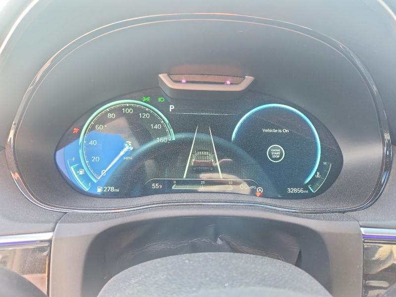 2023 Genesis Gv70 Base