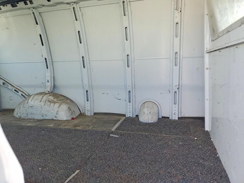 2005 GMC Savana G2500