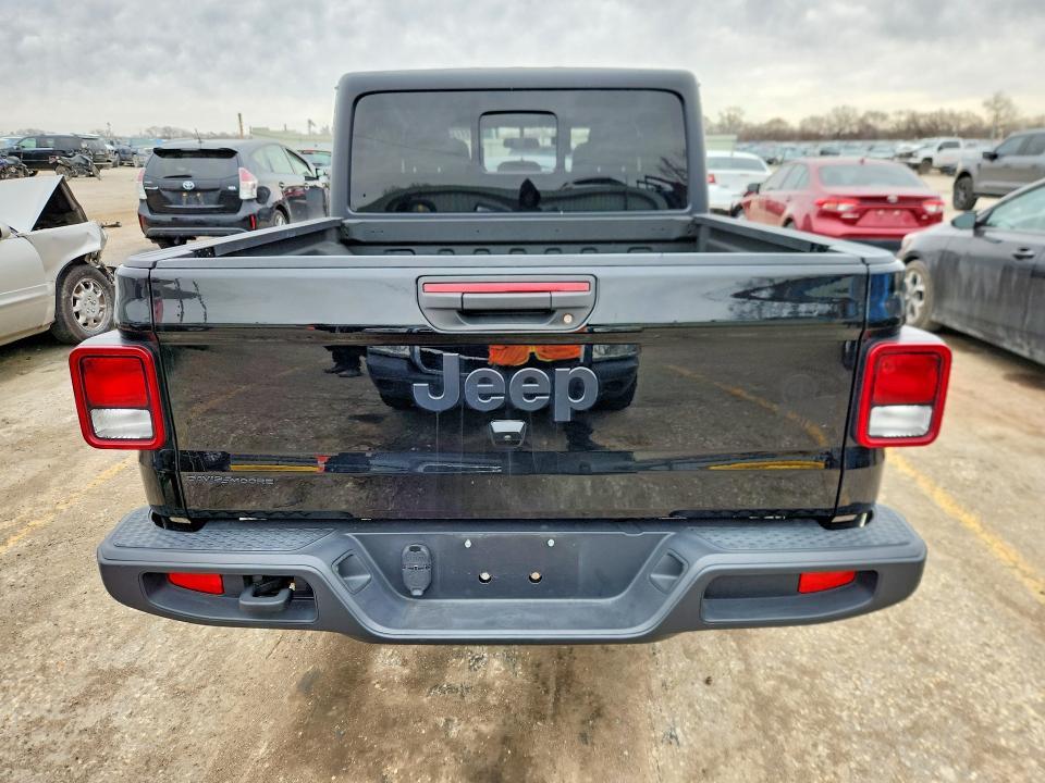 2022 Jeep Gladiator Sport