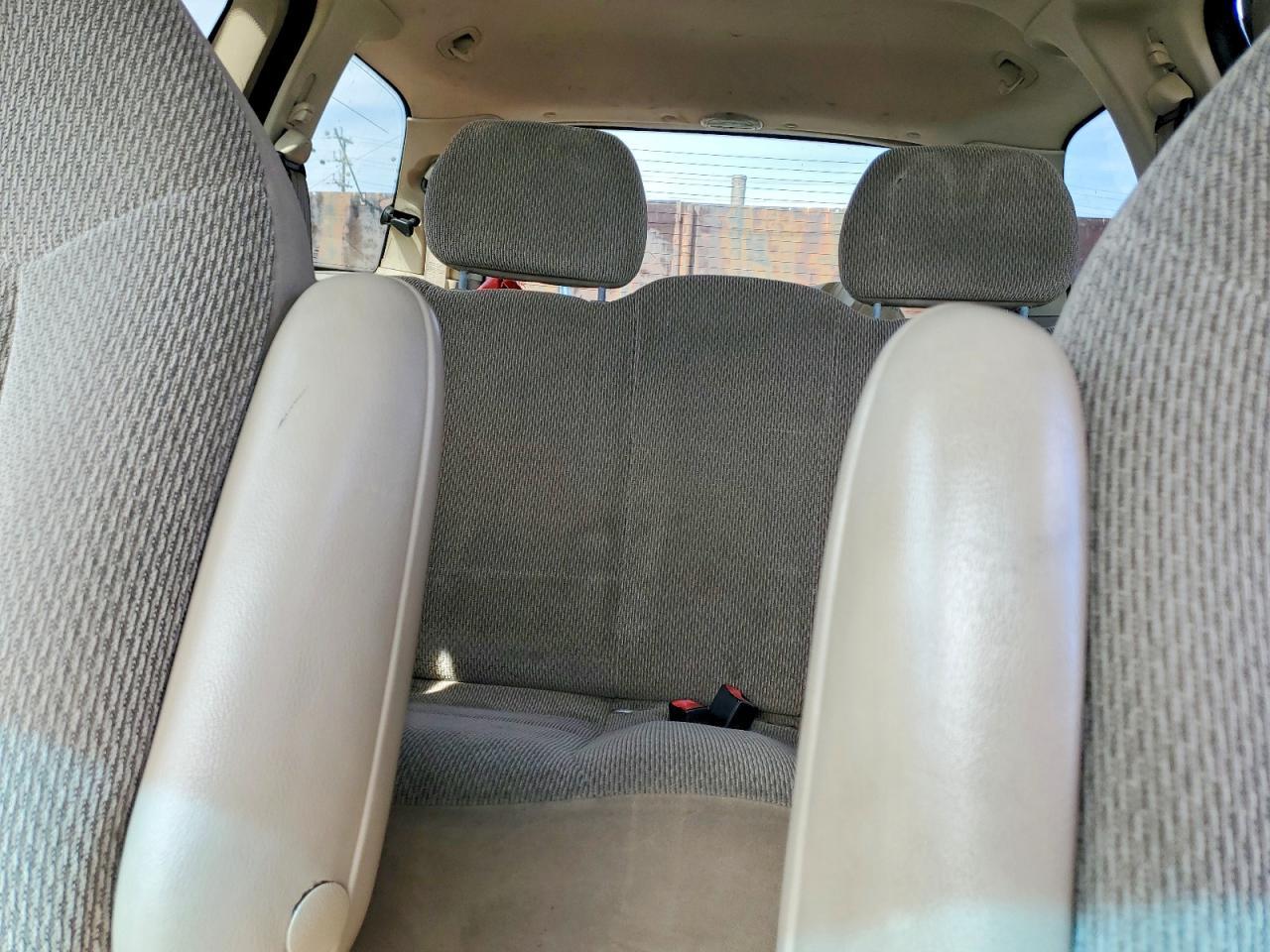 2003 Ford Windstar lx