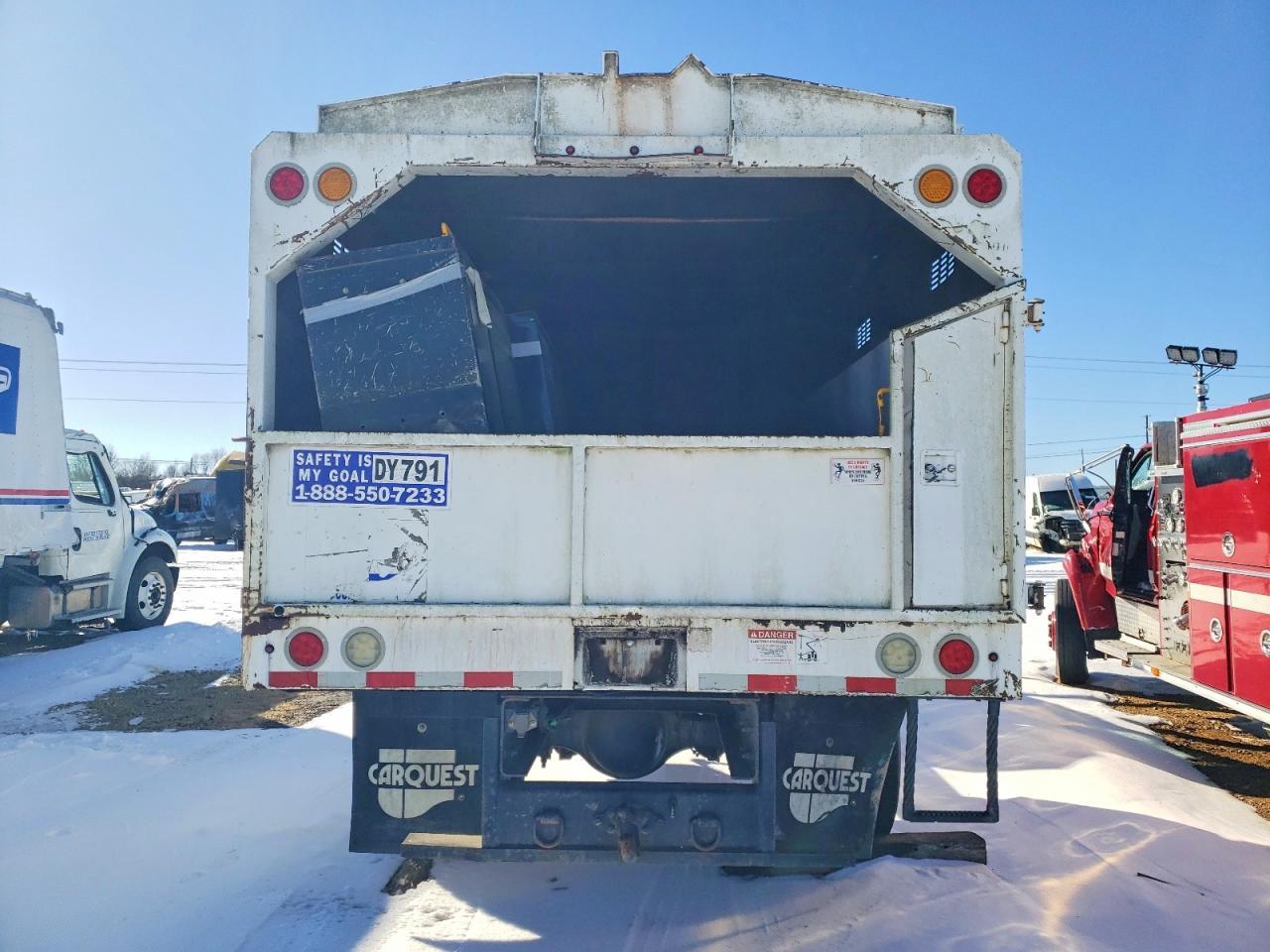2015 Ford F750 Super Duty Chipper Truck