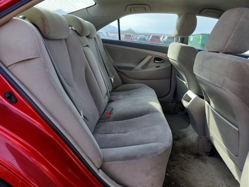 2010 Toyota Camry le