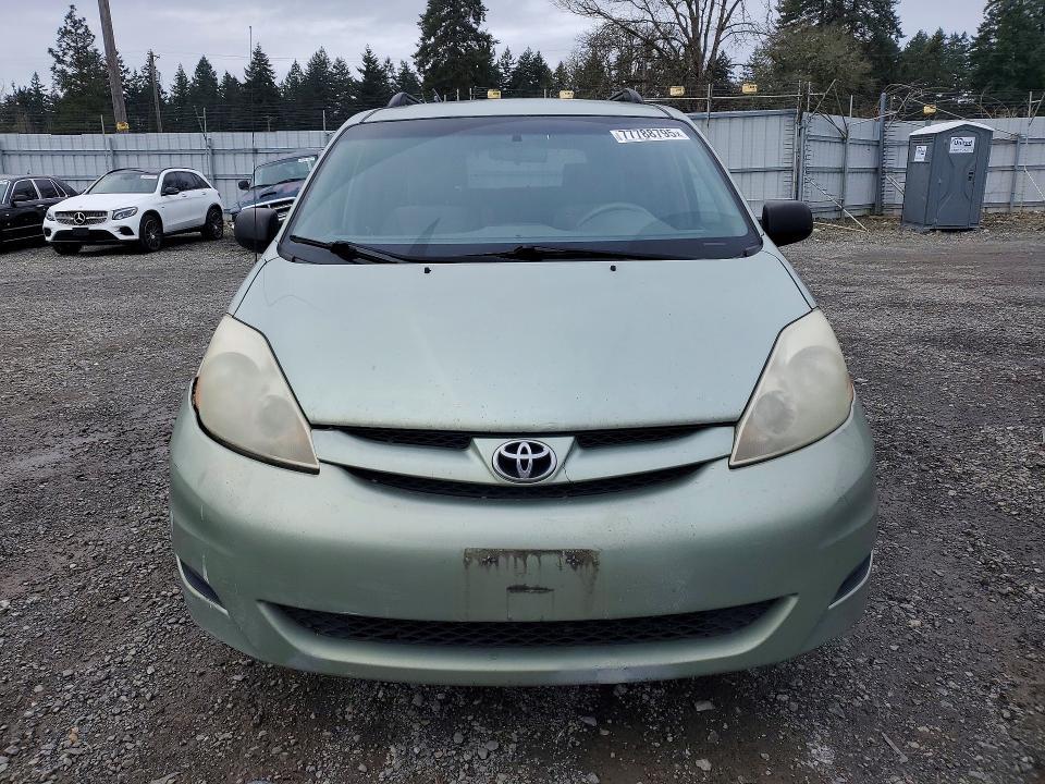 2006 Toyota Sienna le 7 Passenger