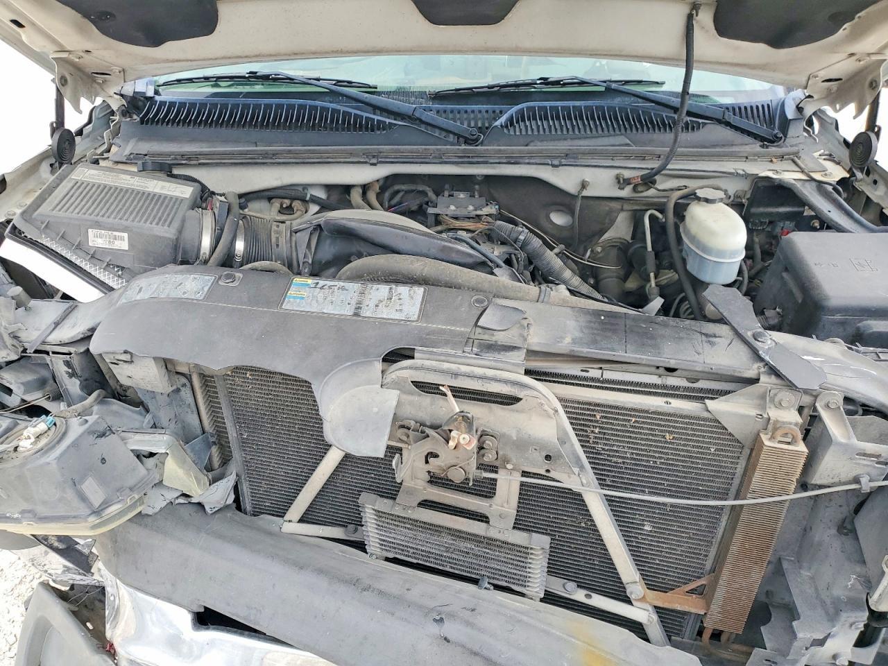 2005 Chevrolet Silverado 2500 Utility / Service Truck