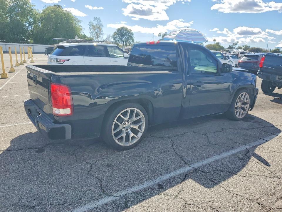 2013 GMC Sierra C1500