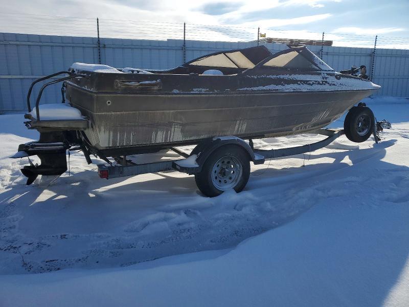 1999 Bayliner Boat-Boat