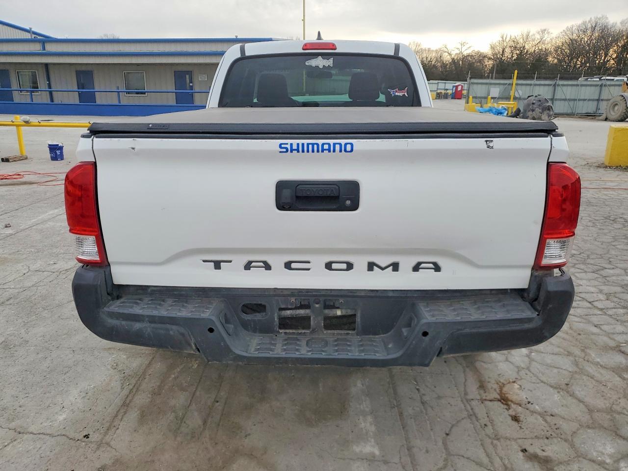 2017 Toyota Tacoma SR