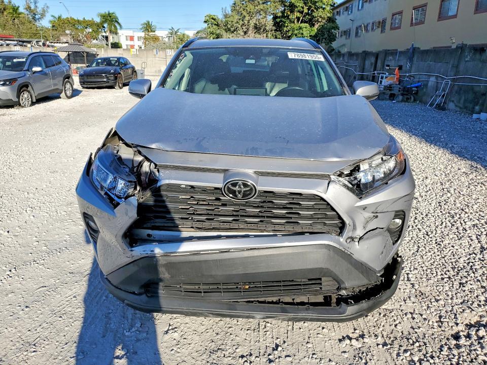 2020 Toyota Rav4 xle Premium