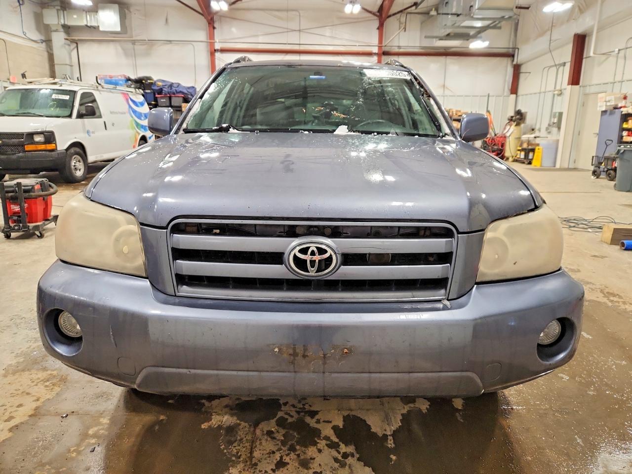 2004 Toyota Highlander