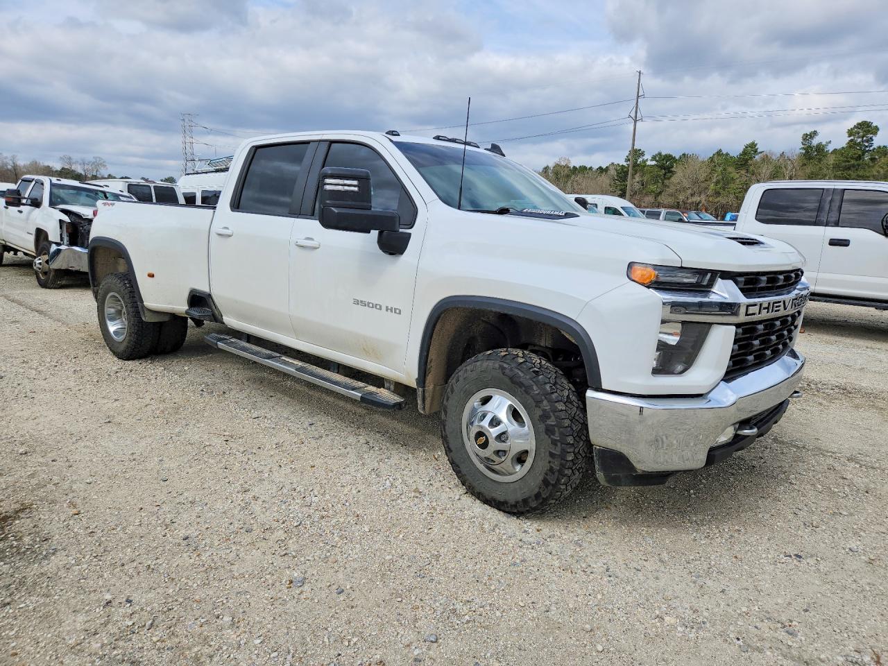 2022 Chevrolet Silverado K3500 LT