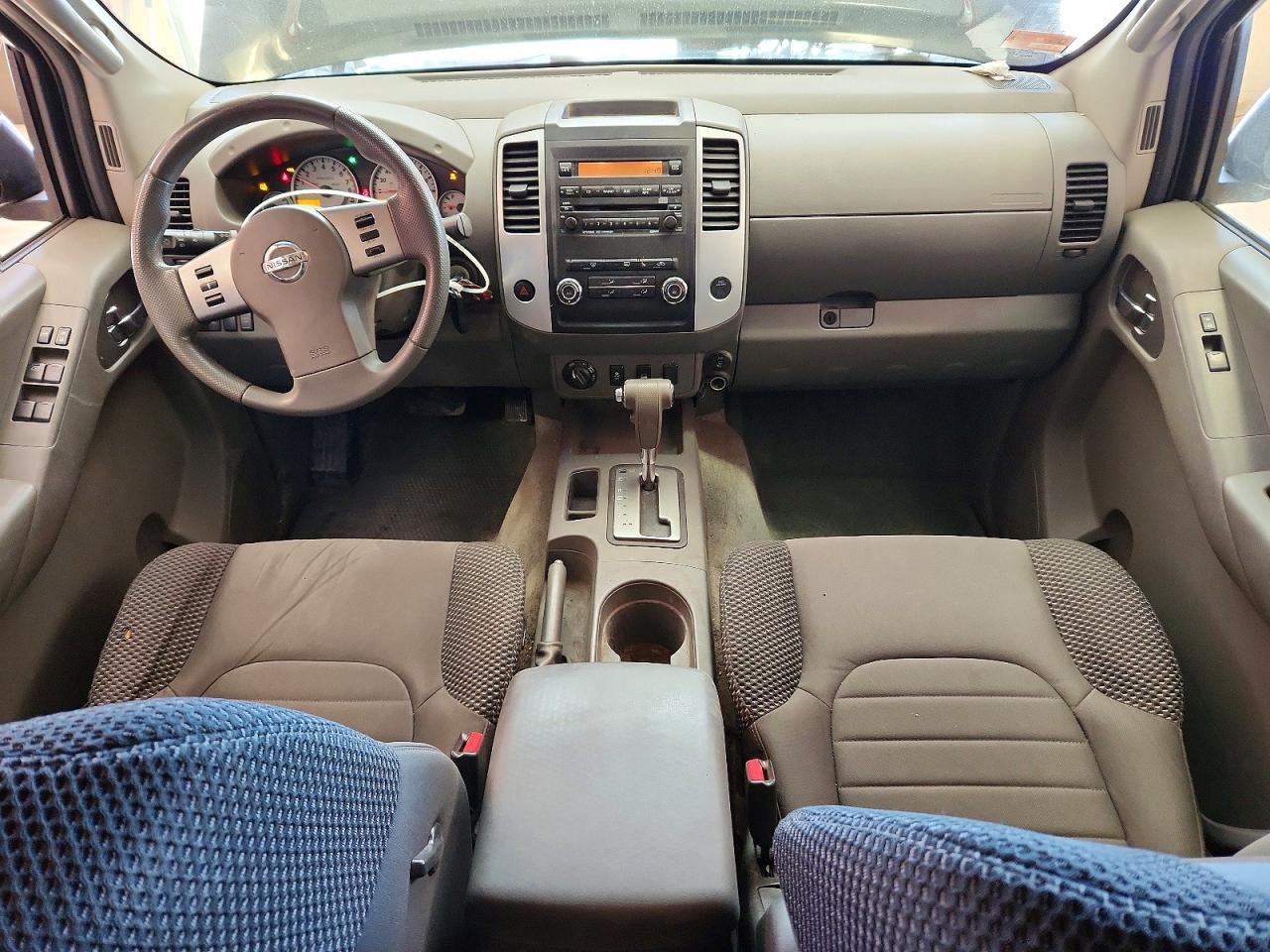 2012 Nissan Frontier s